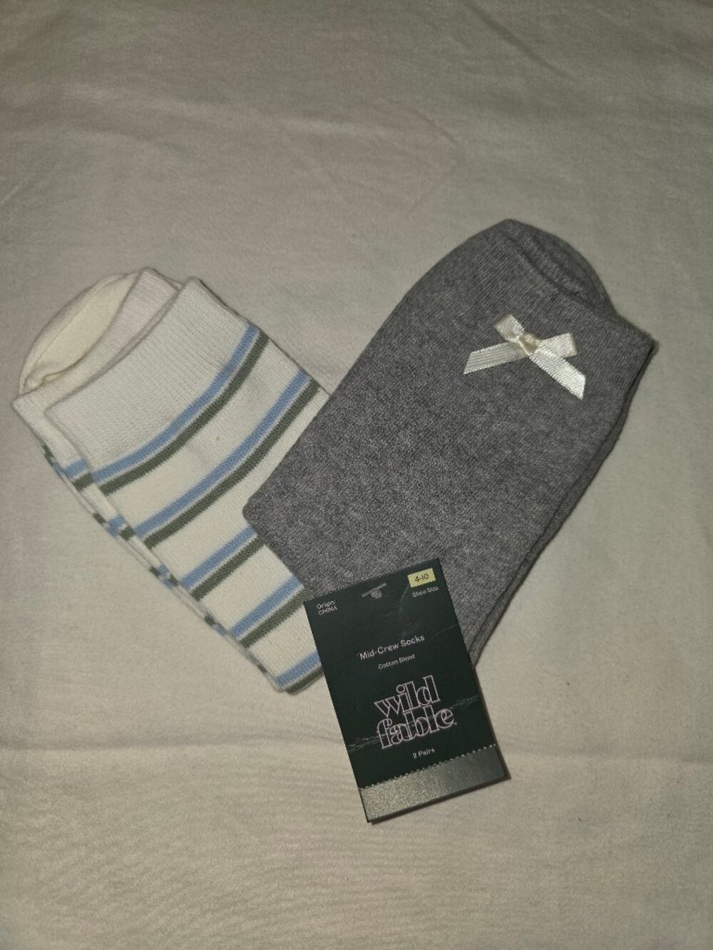 Women's Pointelle with Bow & Striped 2pk Mid Crew Socks - Wild Fable™ Heather Gr